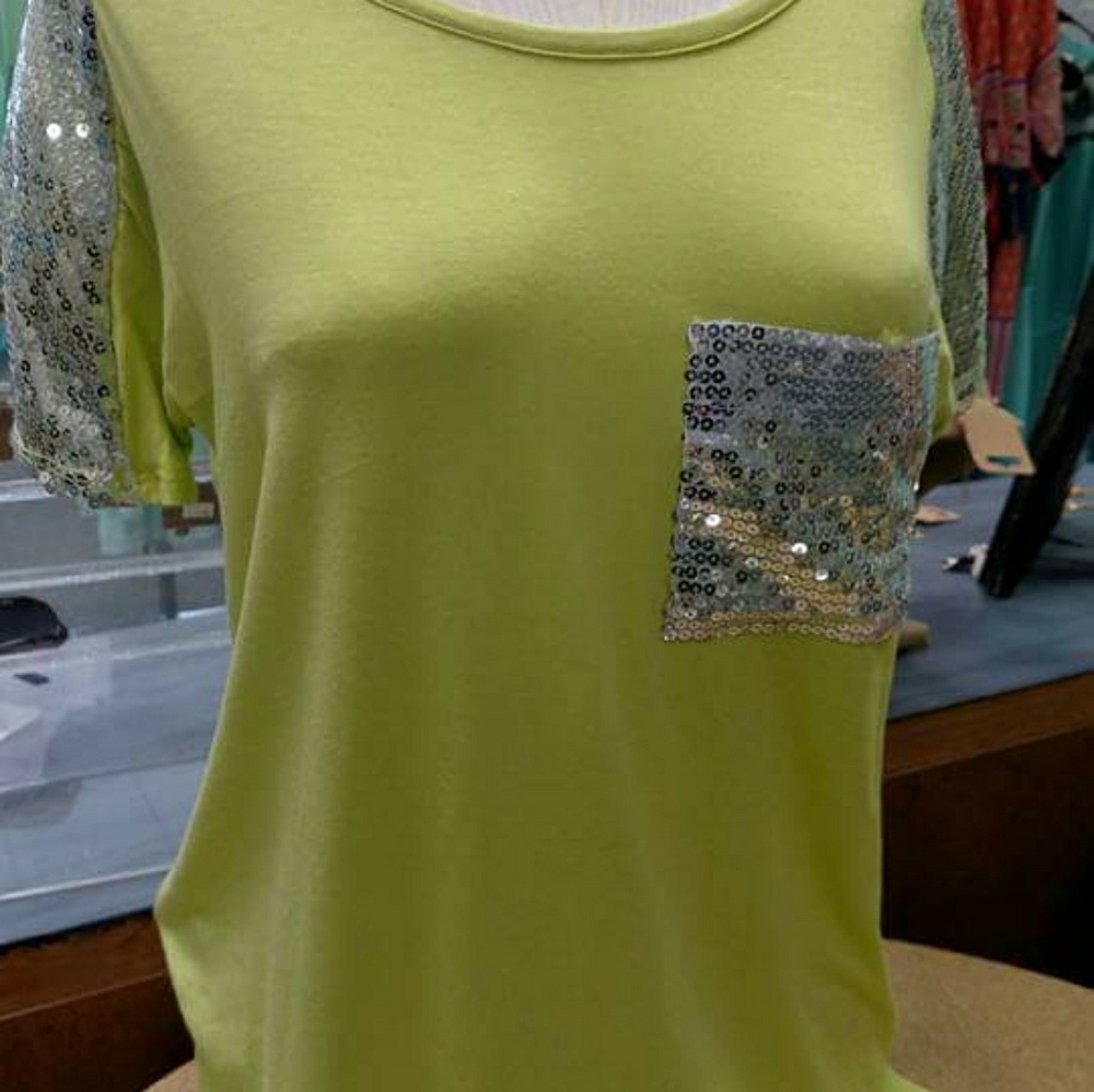 T-shirt with sequins